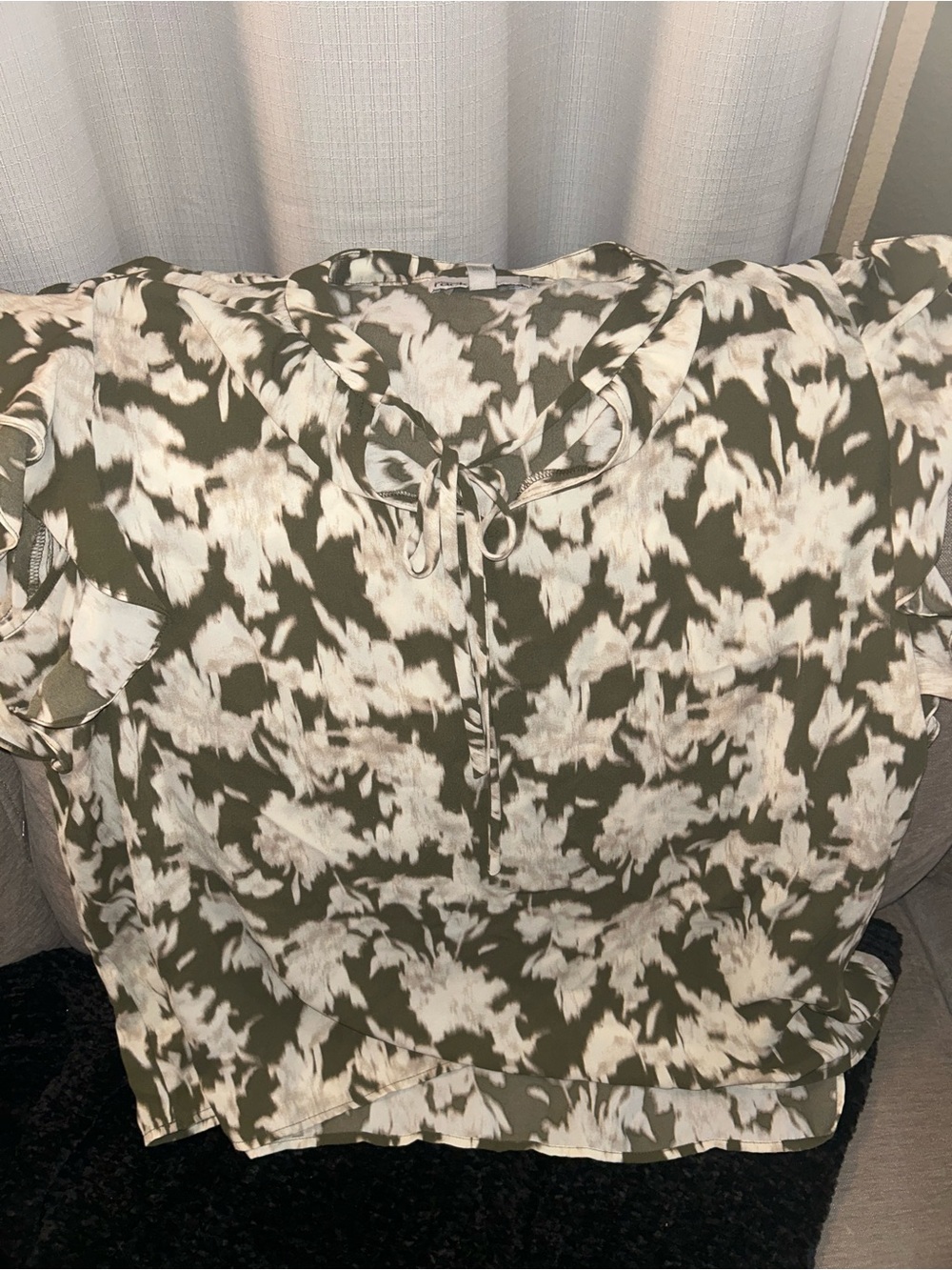 Nordstrom Rack Olive & Cream Tie-Neck Blouse